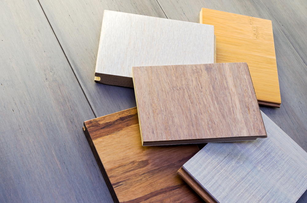 Five,Flooring,Sample,Pieces,Tongue,And,Groove,Design,On,Top